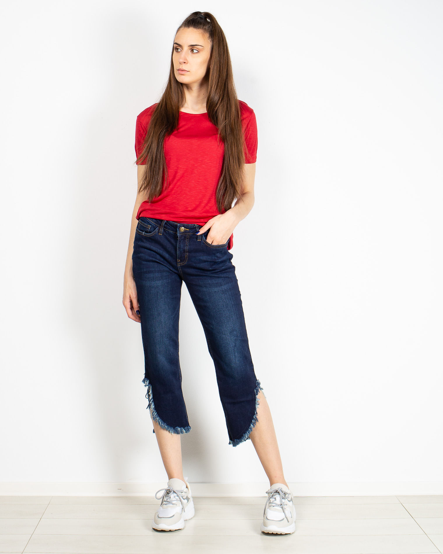 Jeans asimetrici cu franjuri 2105905016