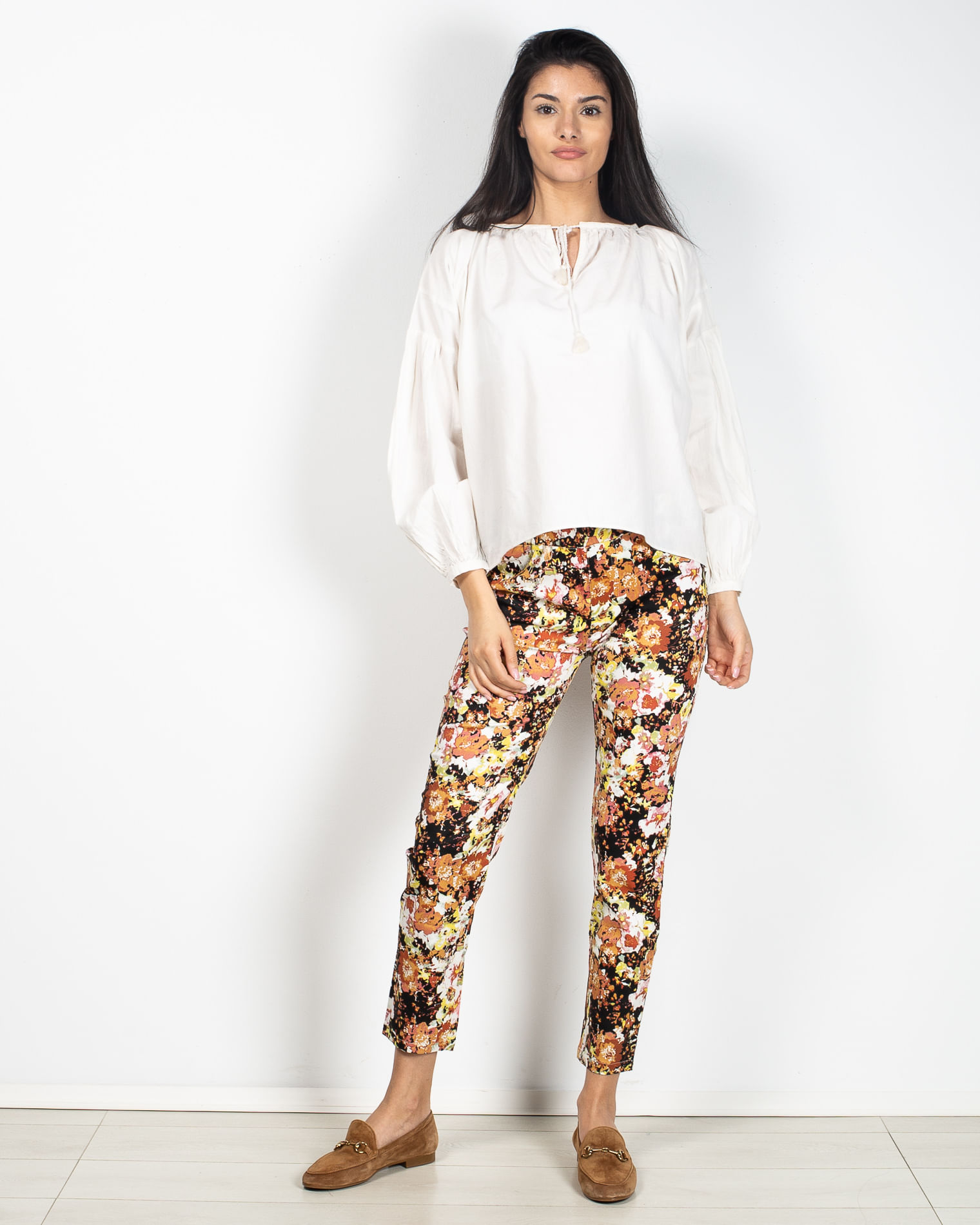 Pantaloni conici cu imprimeu N903733010