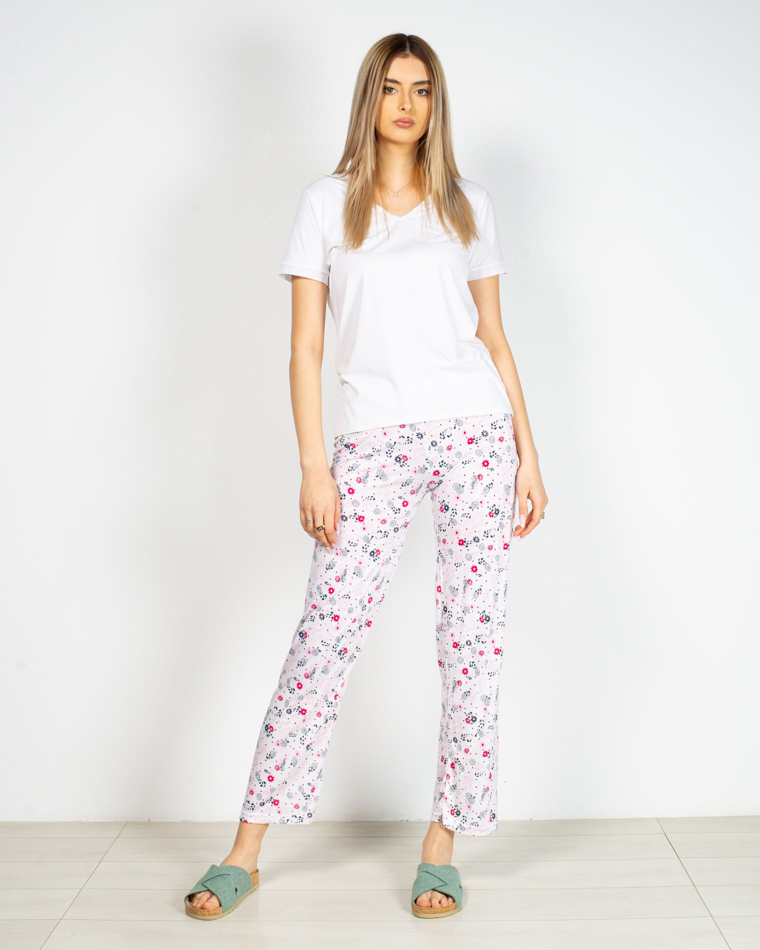 Pantaloni de pijama din bumbac cu talie elastica si imprimeu floral 22MUR21047