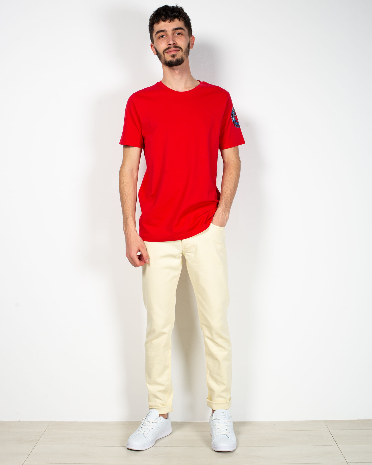 Pantaloni slim fit din bumbac cu nasturi metalici 22KOS57027