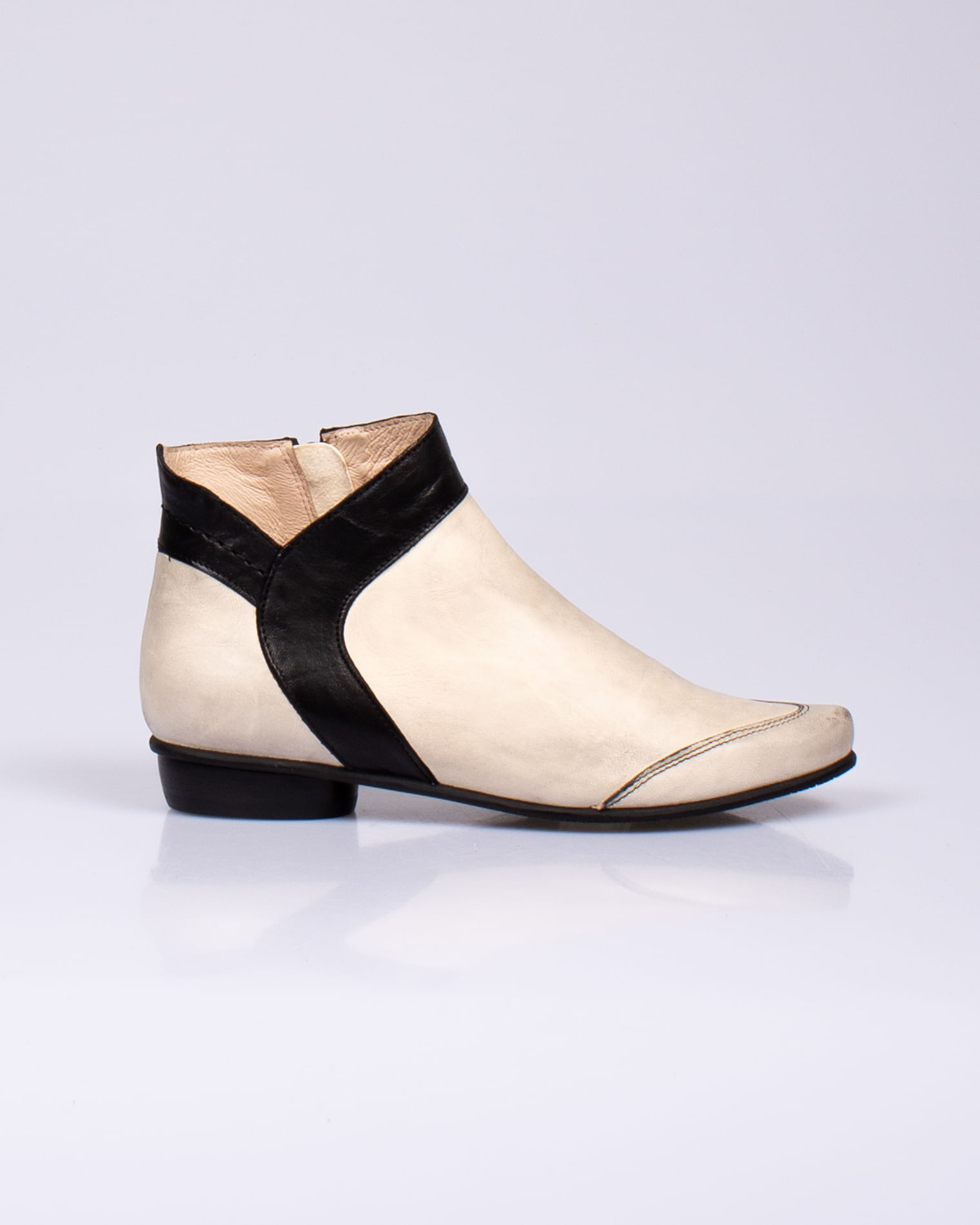 Botine din piele naturala cu varful ascutit pentru femei 23ANC04039