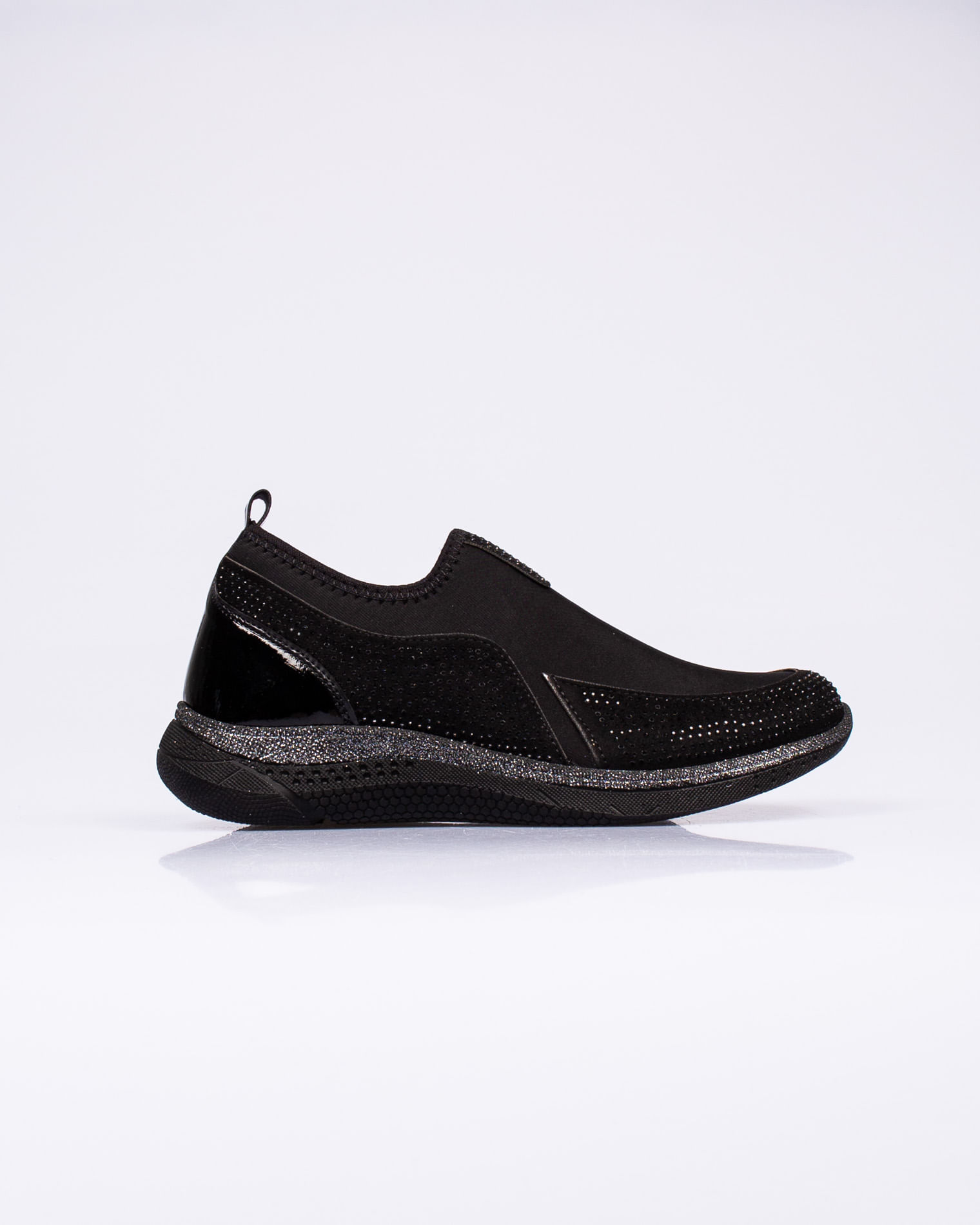 Pantofi usori cu aplicatii 23ROV03002