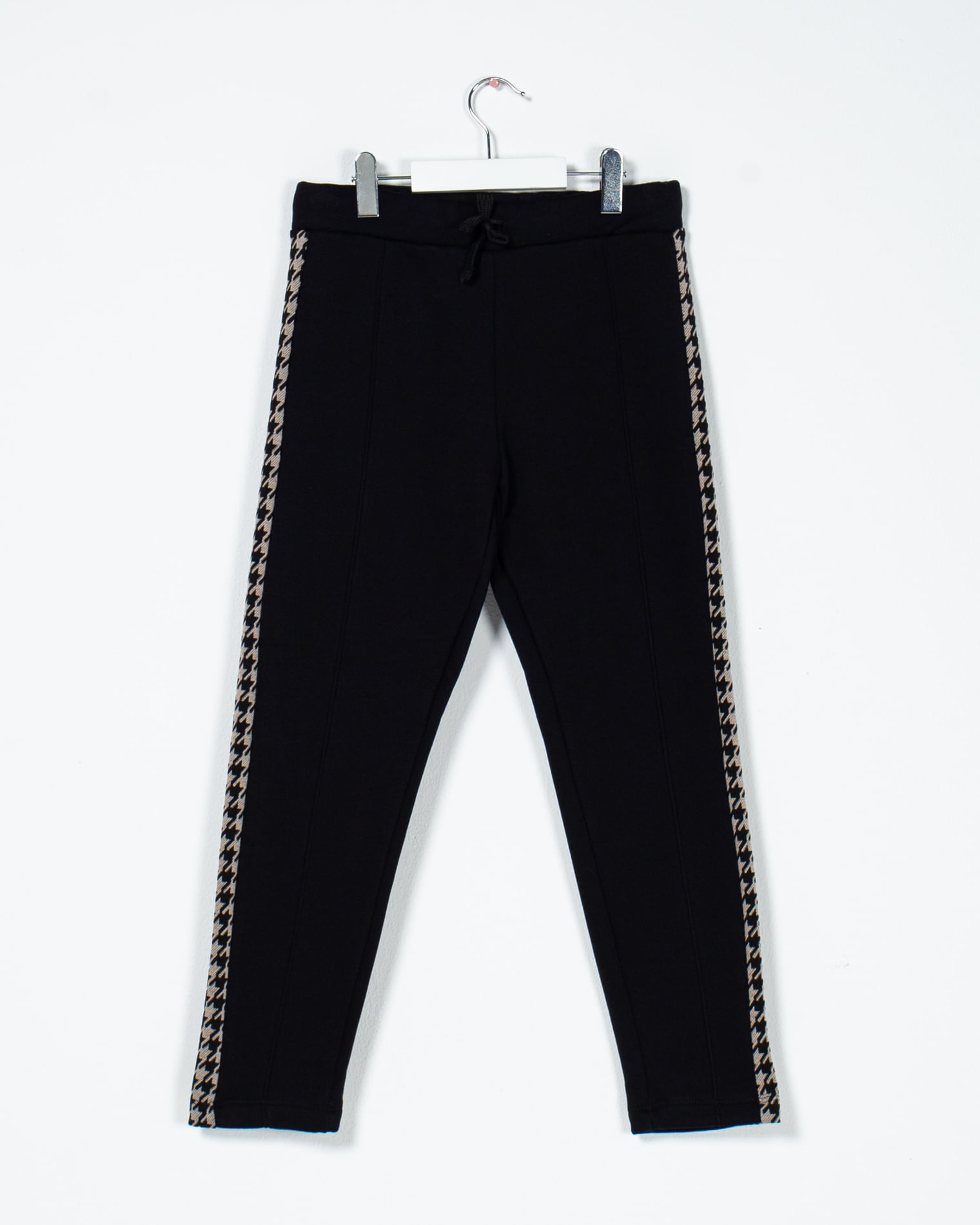 Pantaloni de trening cu detalii in contrast pentru fete 23KOS09002