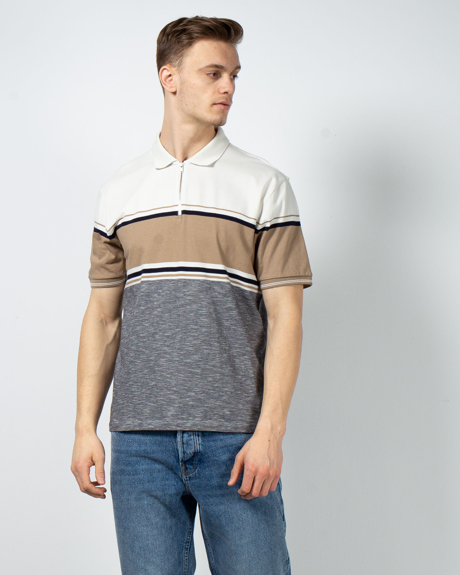 Tricou casual din bumbac cu fermoar metalic la baza gatului 23KOS79008